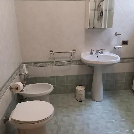 Summer Sale! Lovely 3-bed In Appartement