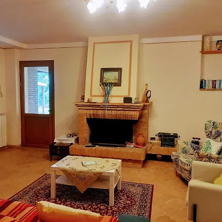 Summer Sale! Lovely 3-bed In * ספולטו